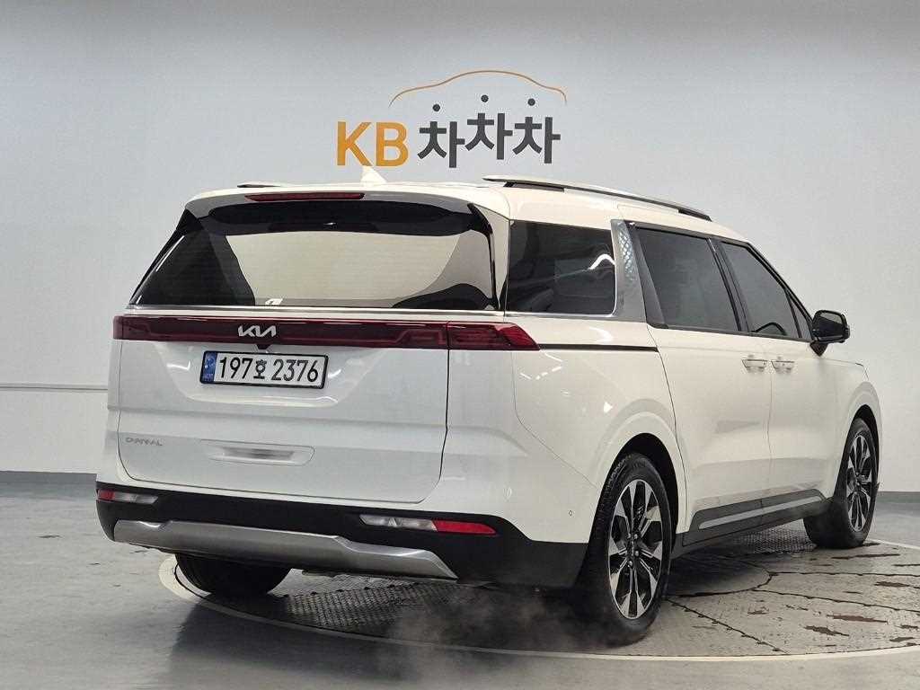 KIA Carnival - Vista 3