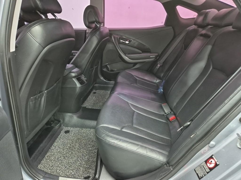 HYUNDAI Grandeur - Vista 12