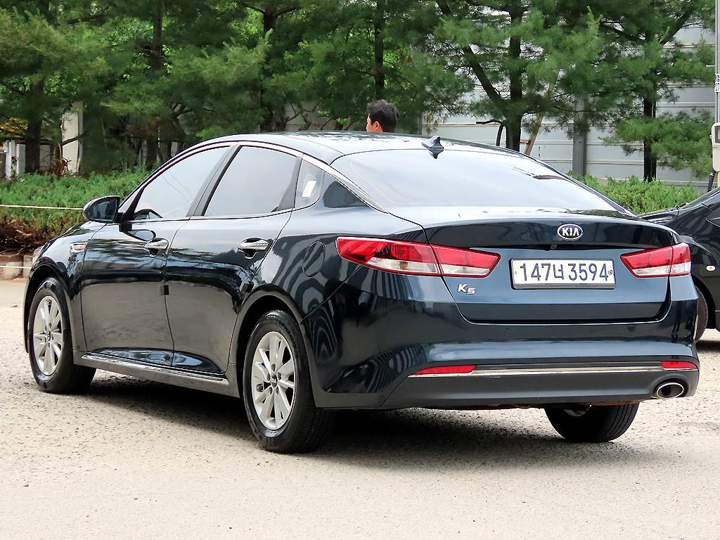 KIA K5 - Vista 3