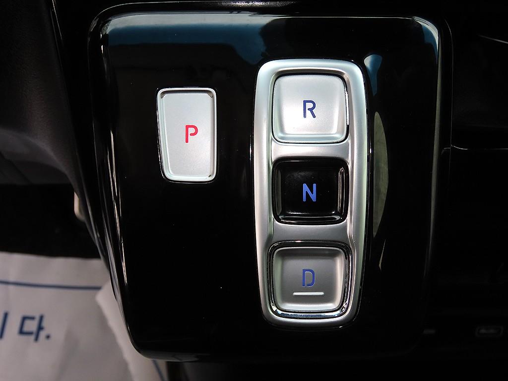 HYUNDAI Staria - Vista 10
