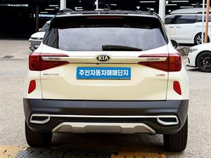 KIA Seltos - Vista 4