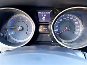 HYUNDAI i30 - Vista 12