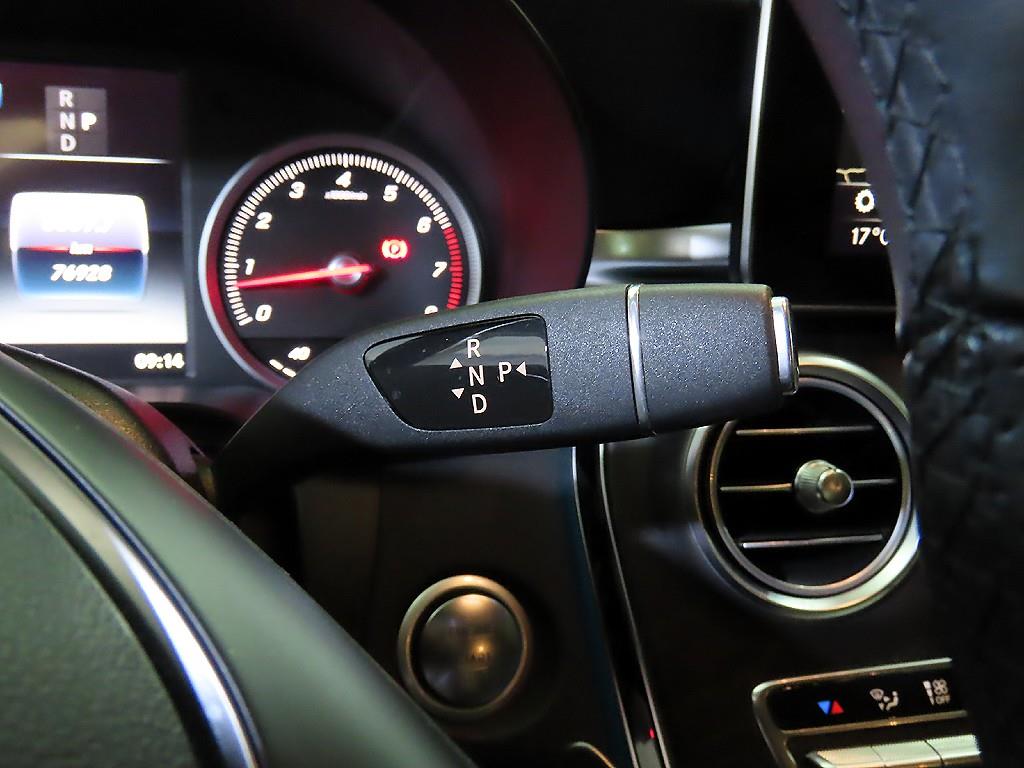 Mercedes Benz GLC Class - Vista 12