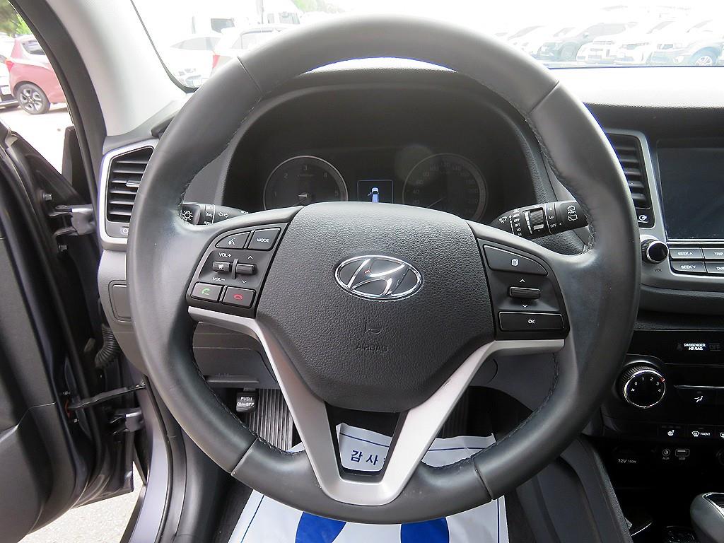 HYUNDAI Tucson - Vista 11