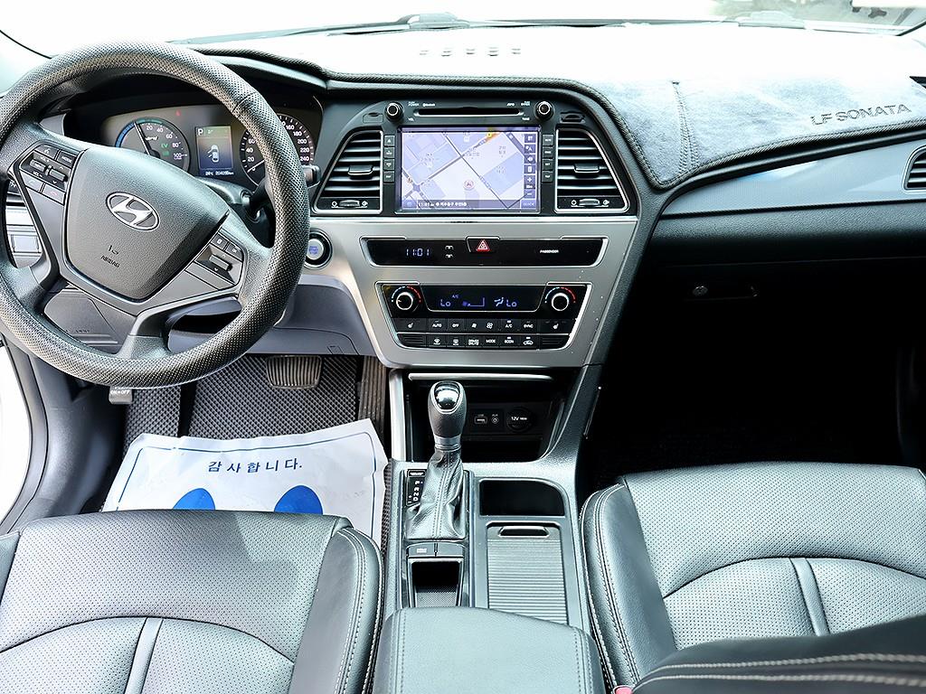 HYUNDAI Sonata - Vista 9