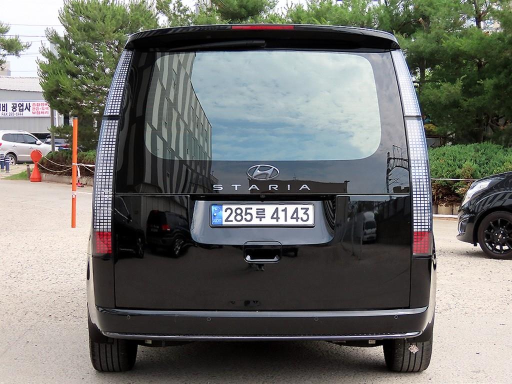 HYUNDAI Staria - Vista 4