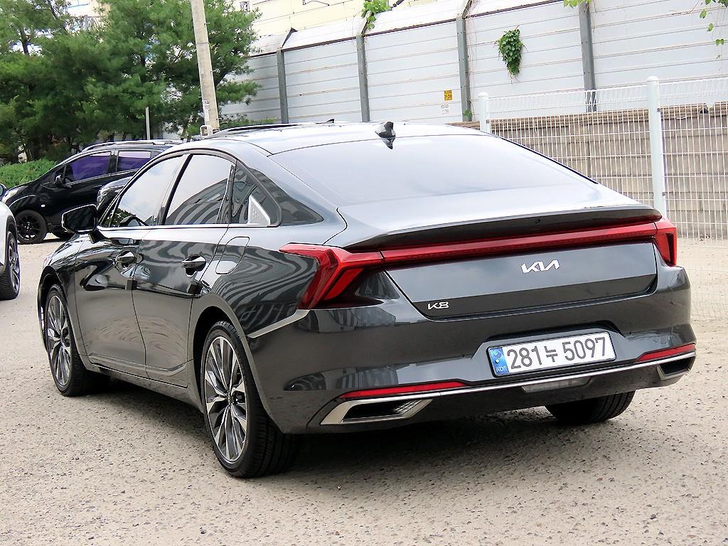 KIA K8 - Vista 3