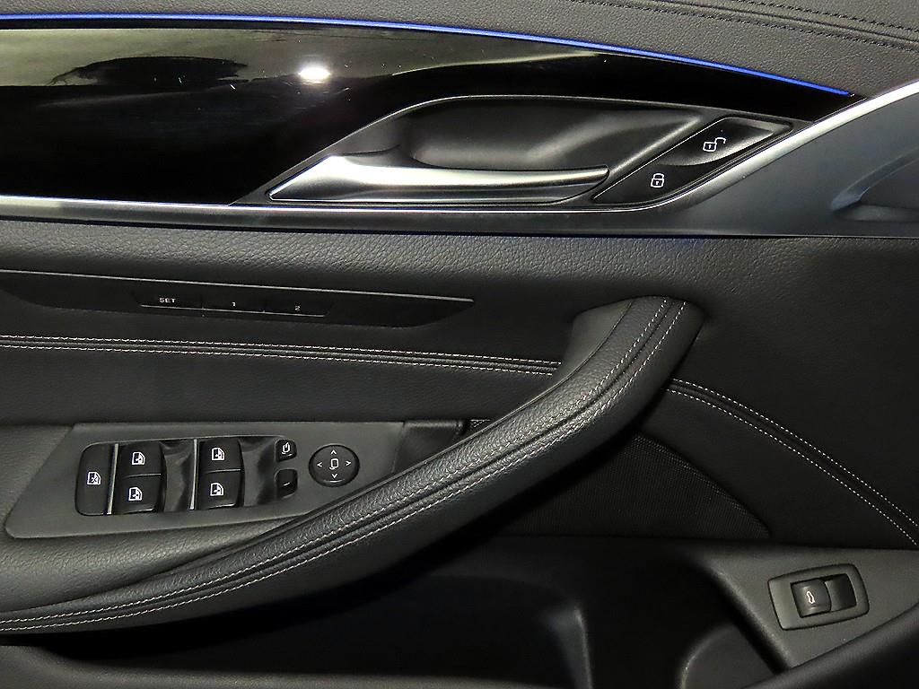 BMW 5 Series 2020 Azul - Importación desde Corea - HF Imports Iquique - Foto 14