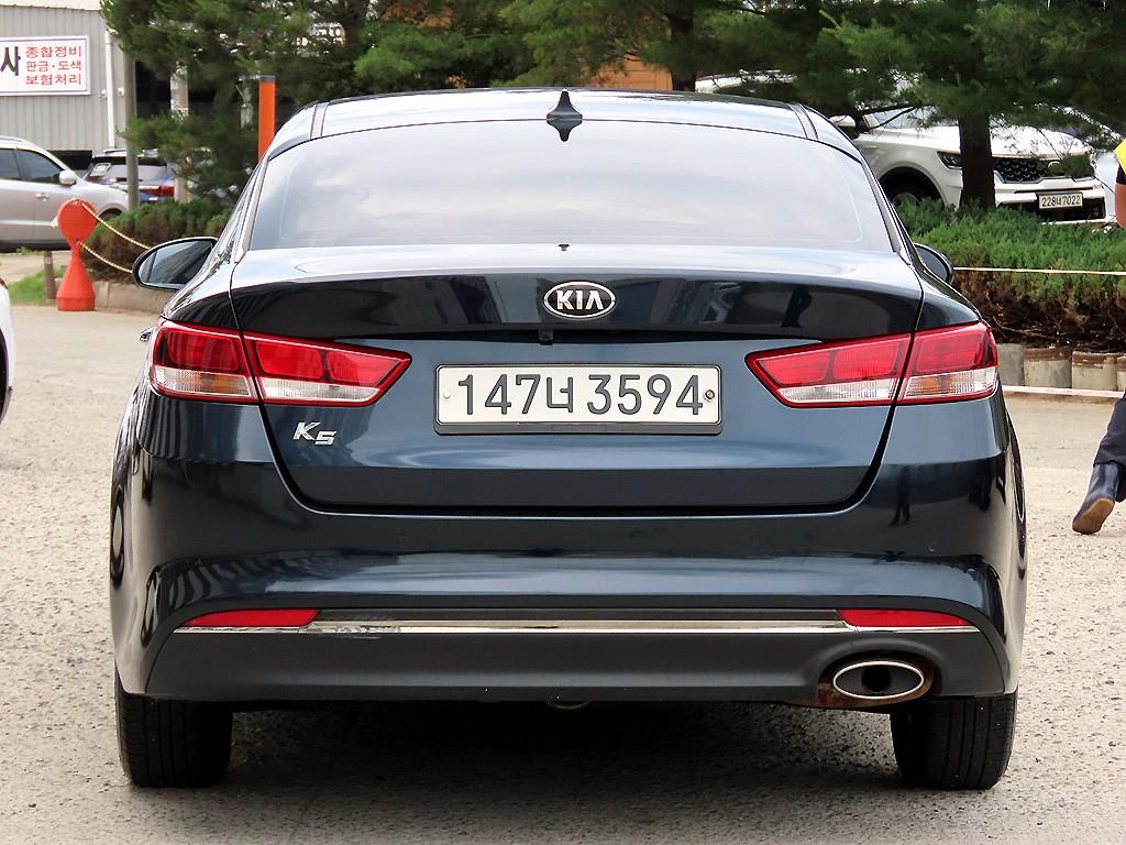 KIA K5 - Vista 4