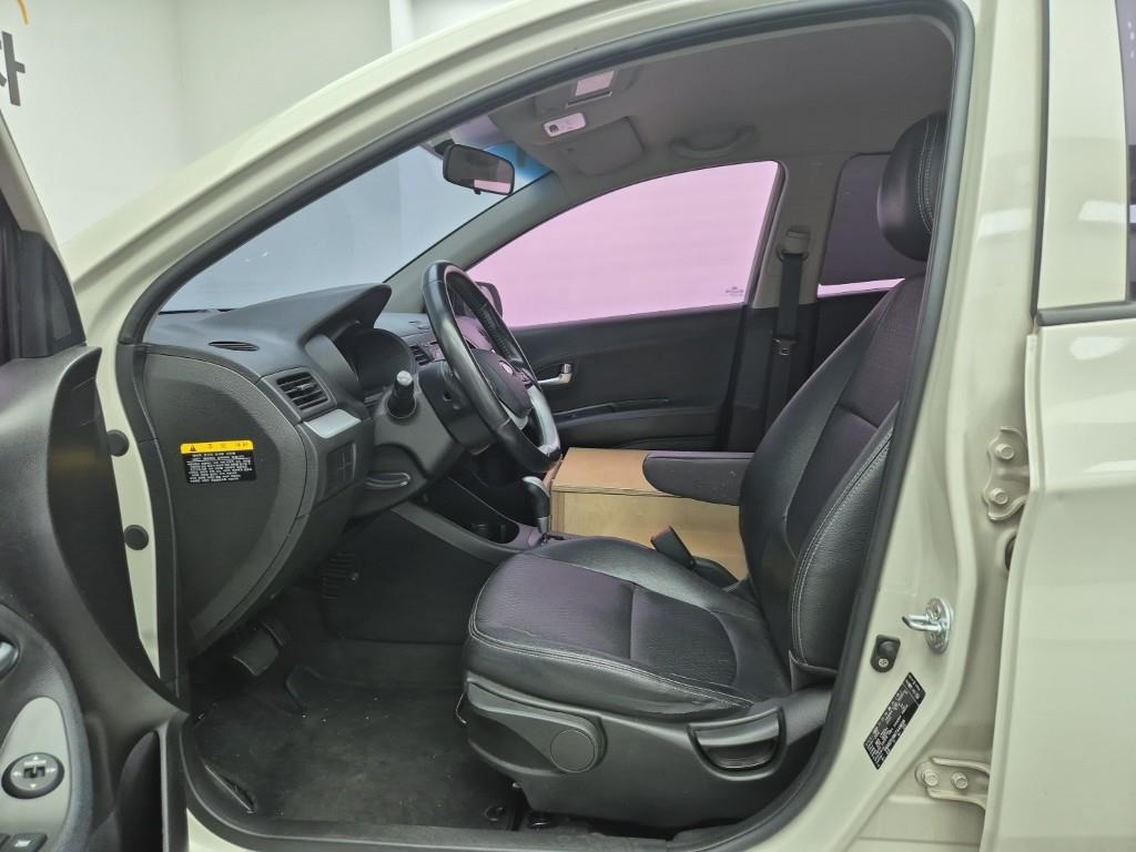 KIA Morning - Vista 11