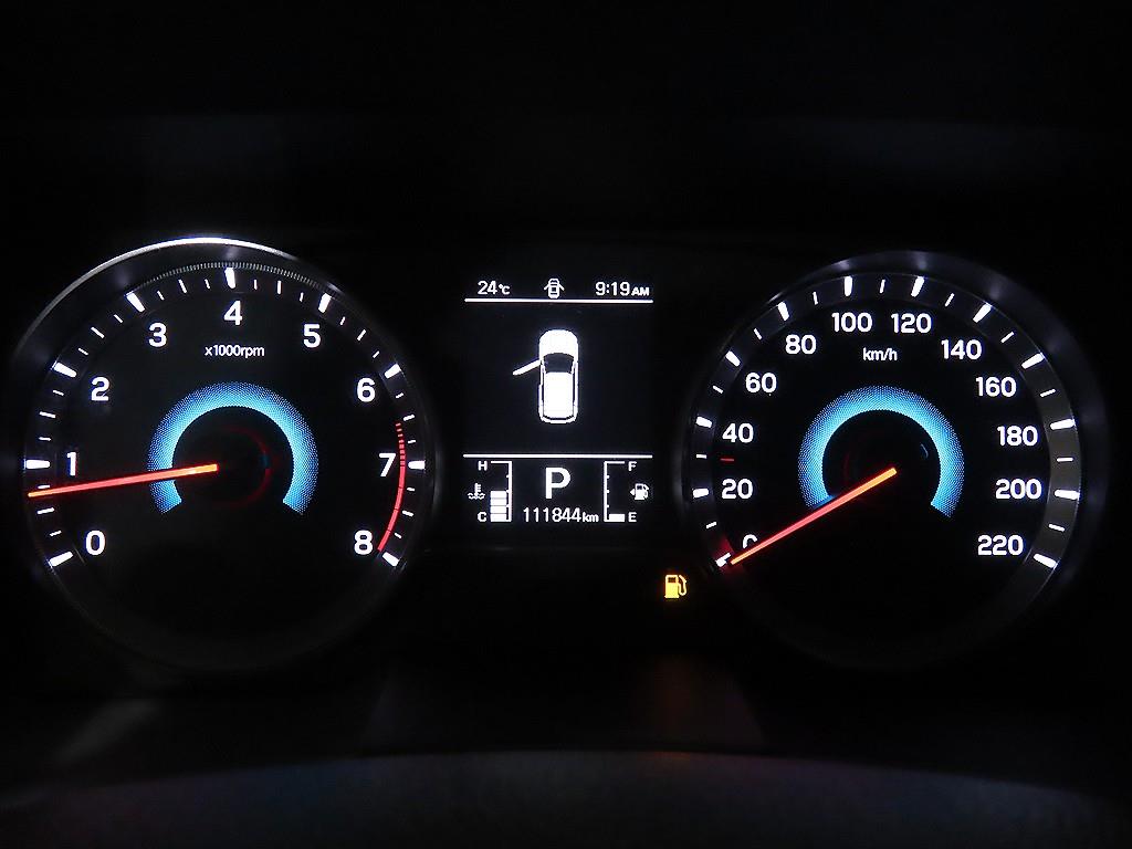 Ssangyong Tivoli - Vista 9