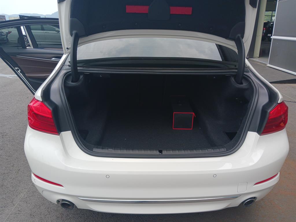 BMW 5 Series 2018 Blanco - Importación desde Corea - HF Imports Iquique - Foto 15