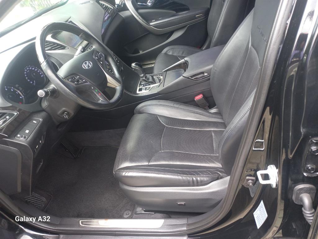 HYUNDAI Grandeur - Vista 6