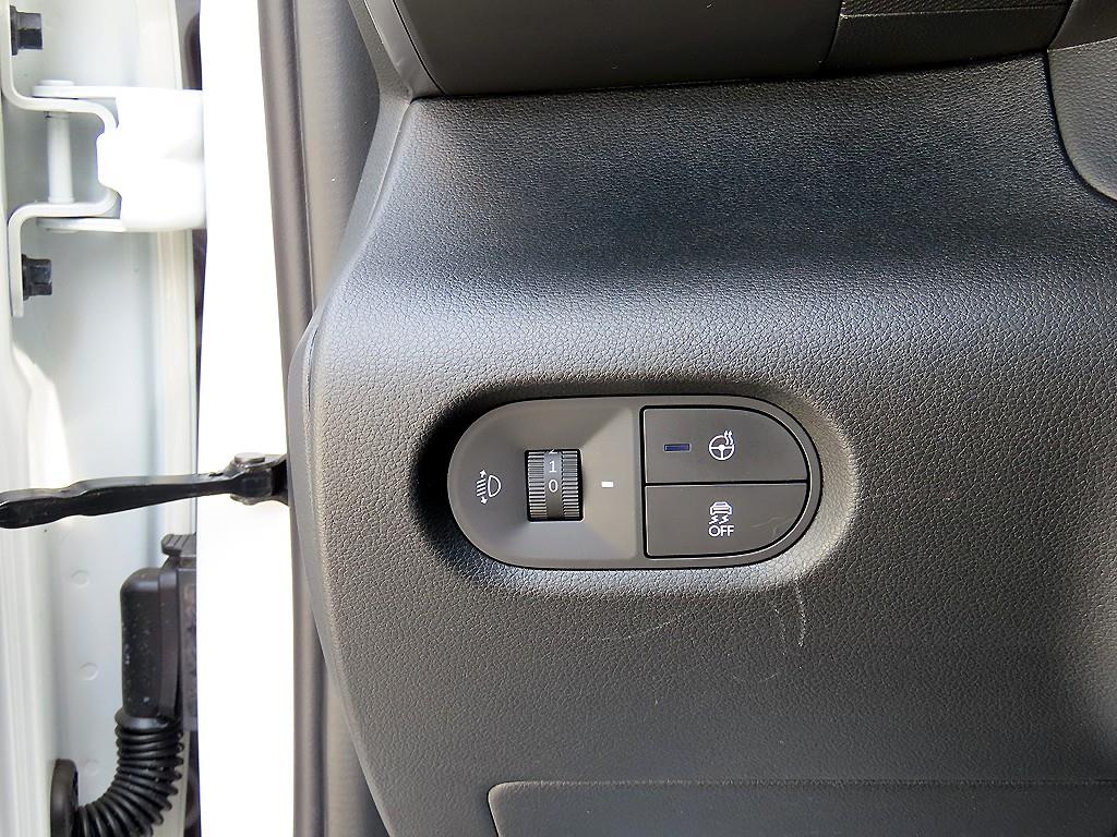 HYUNDAI Casper - Vista 12