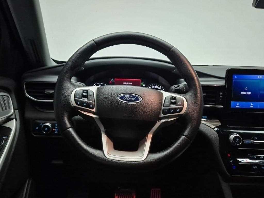 Ford Explorer - Vista 9