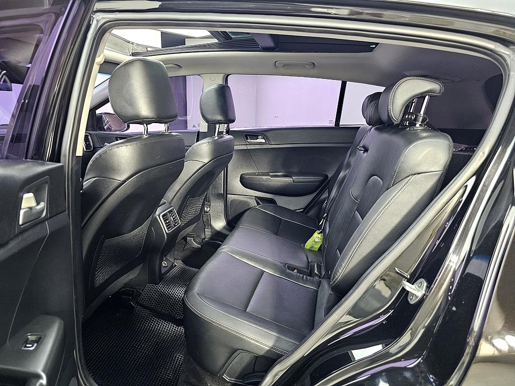 KIA Sportage - Vista 9