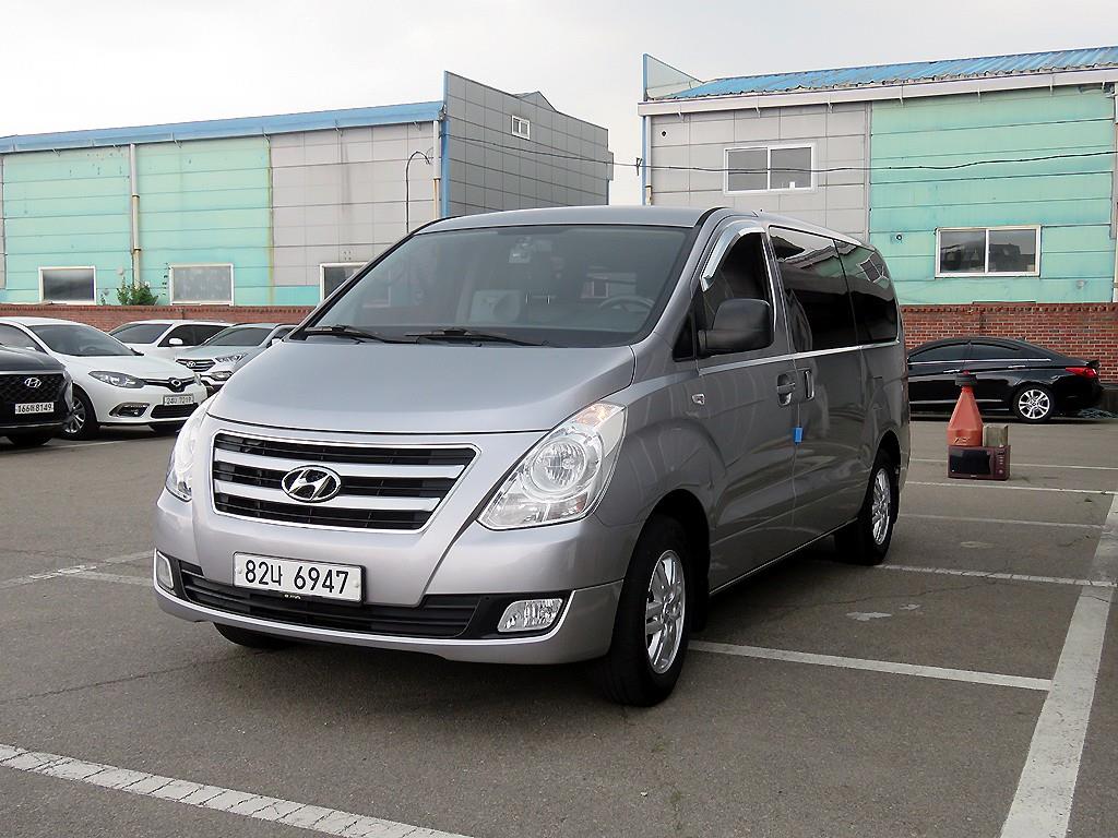 HYUNDAI Starex - Vista 2