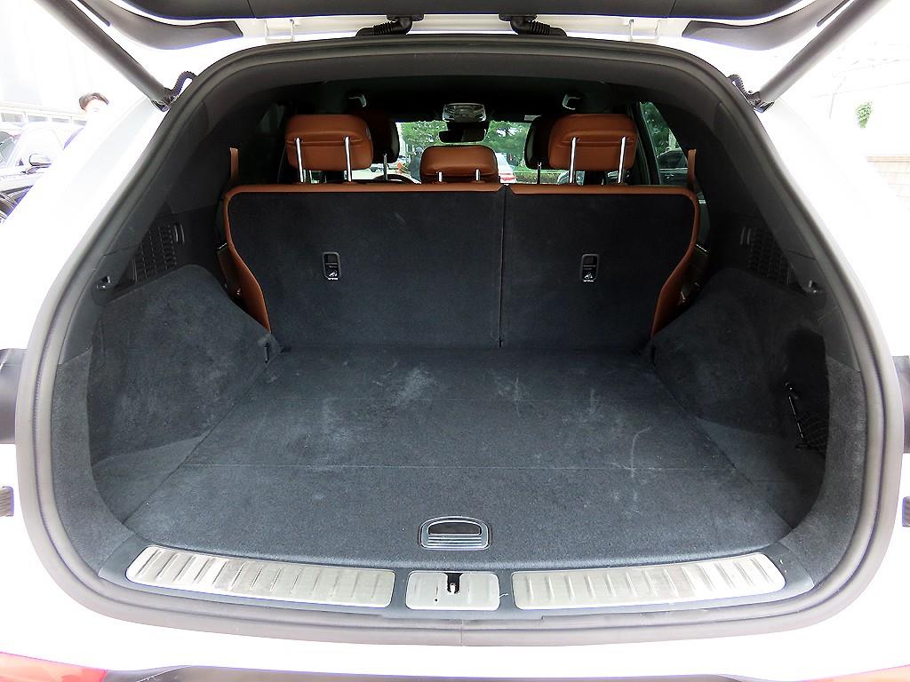 Genesis GV70 2024 Blanco - Importación desde Corea - HF Imports Iquique - Foto 16