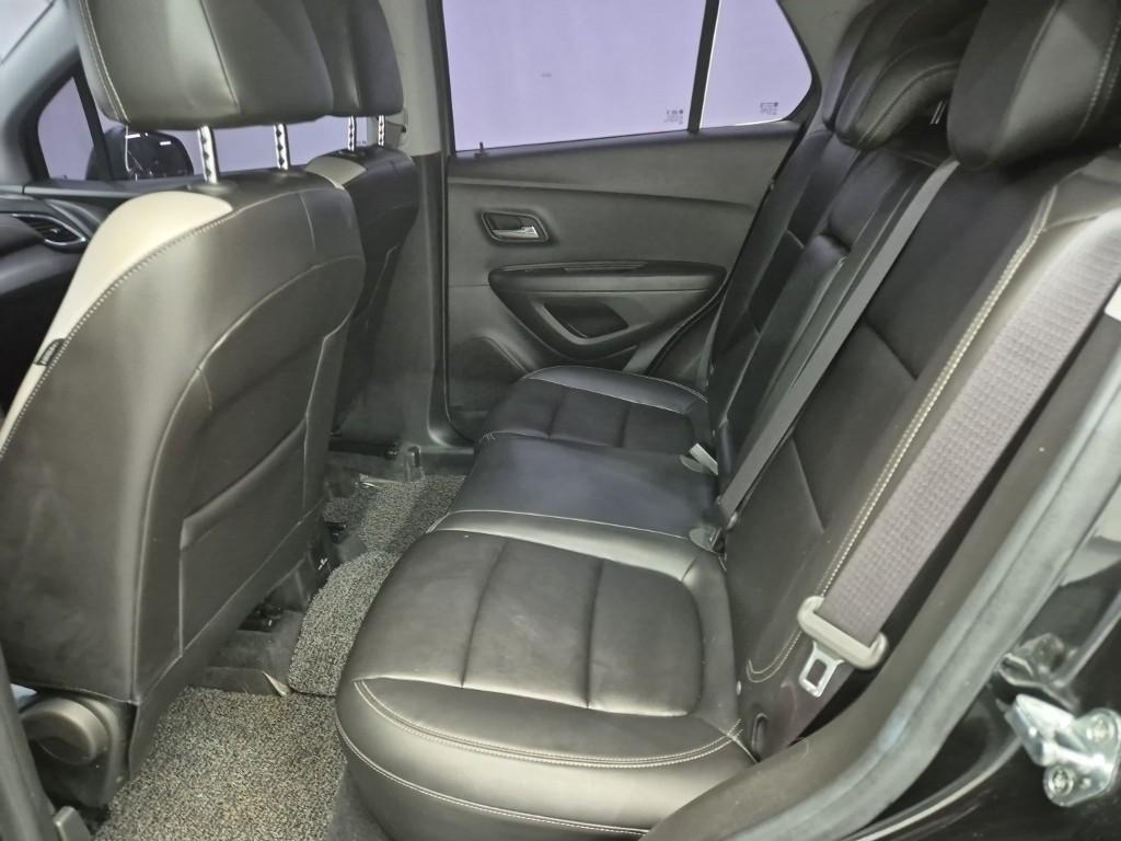 Chevrolet Trax 2018 Negro - Importación desde Corea - HF Imports Iquique - Foto 18