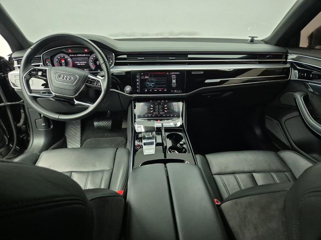 Audi A8 - Vista 5