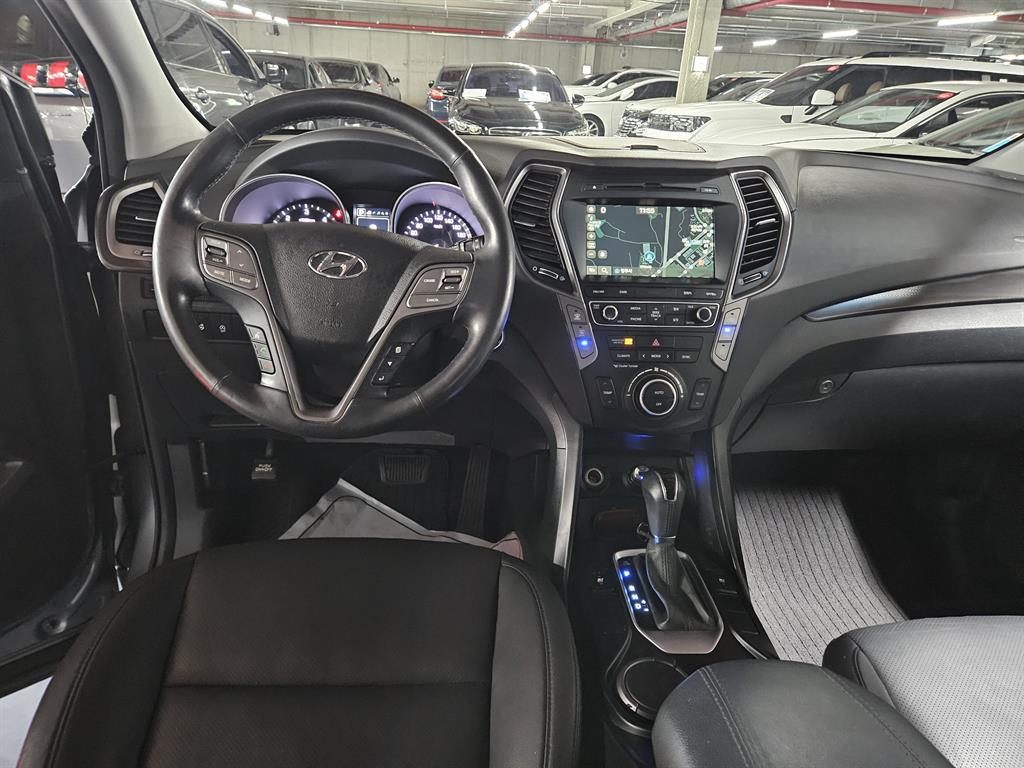 HYUNDAI Santa Fe - Vista 6