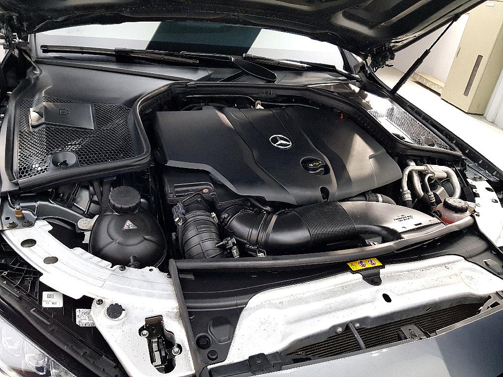 Mercedes Benz C Class - Vista 6