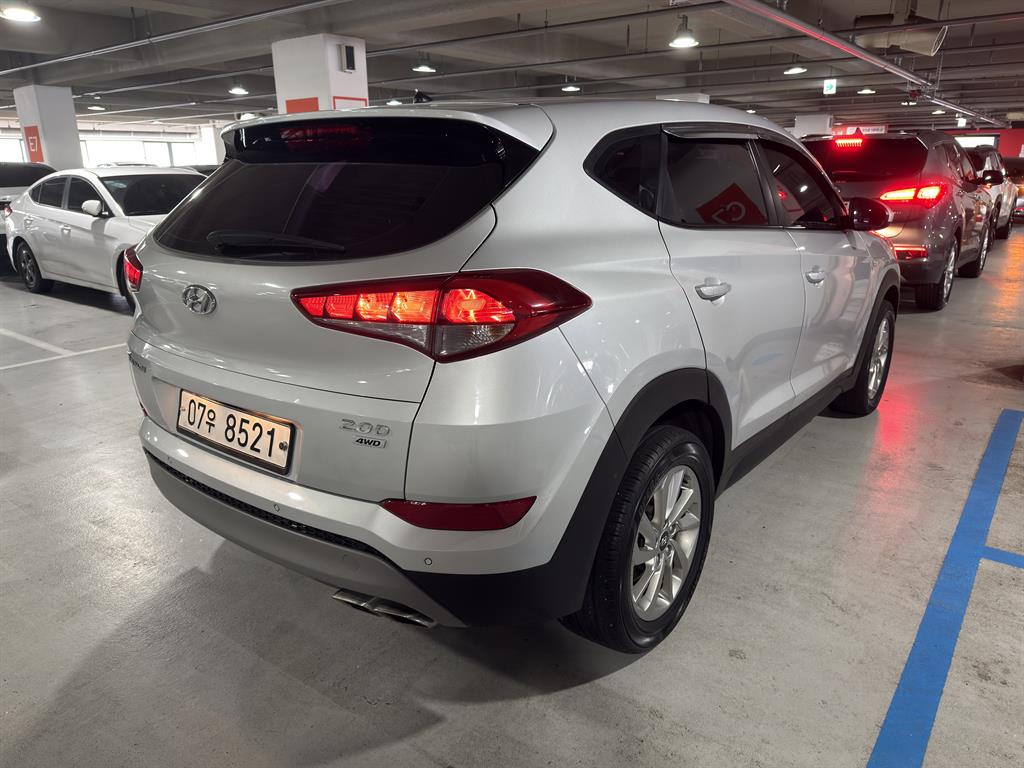 HYUNDAI Tucson - Vista 5