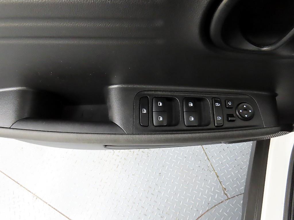 HYUNDAI Casper - Vista 11