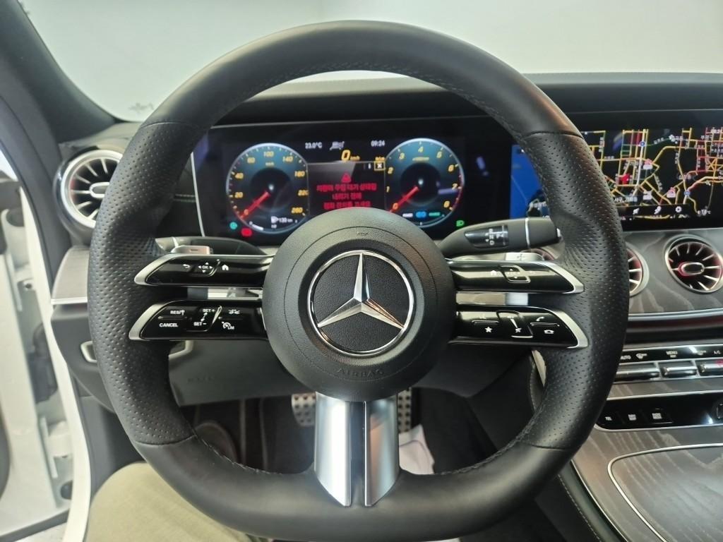 Mercedes Benz CLS Class - Vista 8