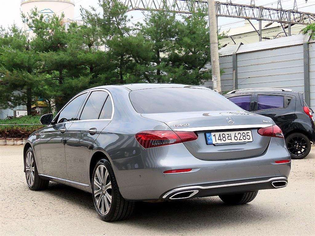 Mercedes Benz E class - Vista 3