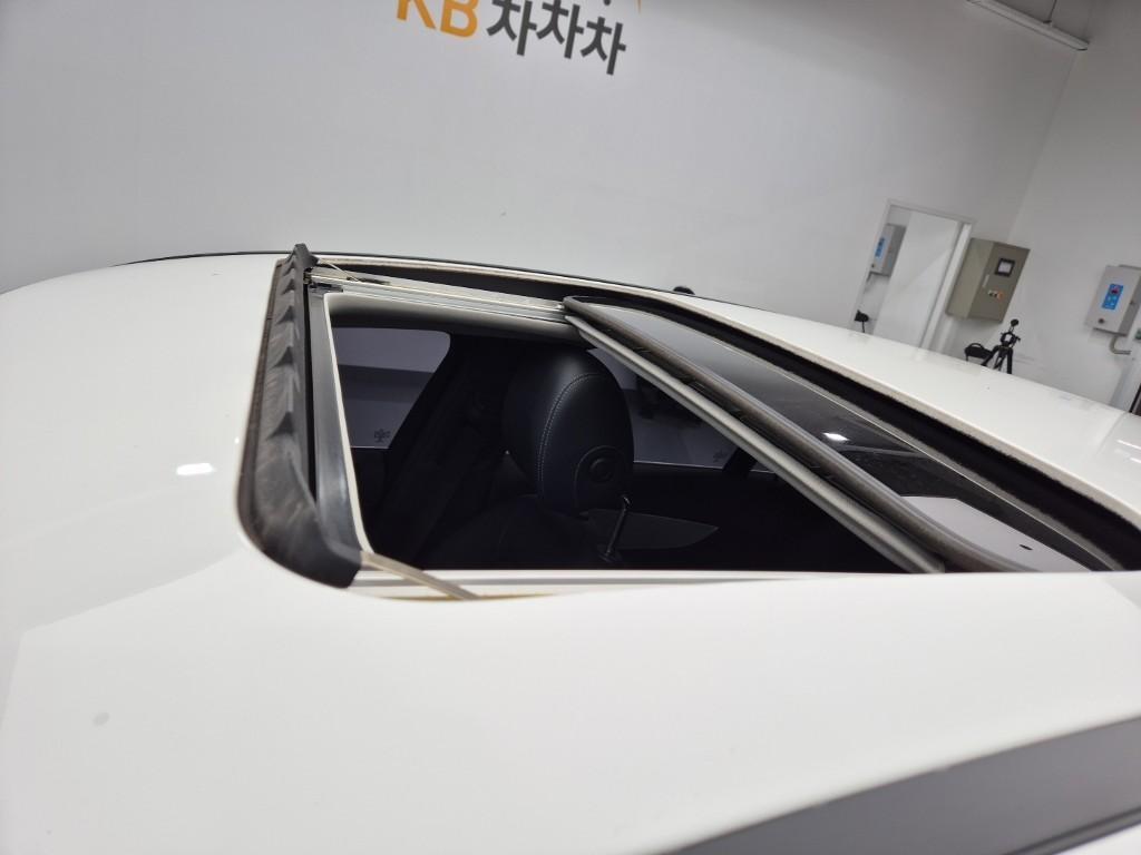 Mercedes Benz C Class 2017 Blanco - Importación desde Corea - HF Imports Iquique - Foto 13