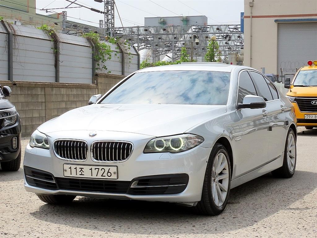 BMW 5 Series - Vista 2
