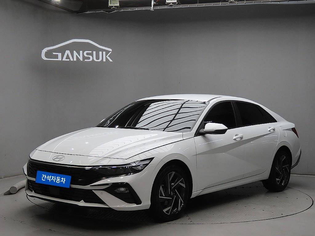 HYUNDAI Avante - Vista 3