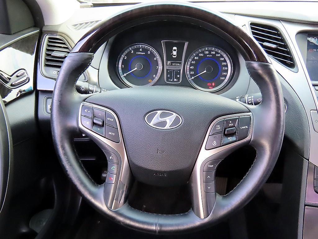 HYUNDAI Grandeur - Vista 7