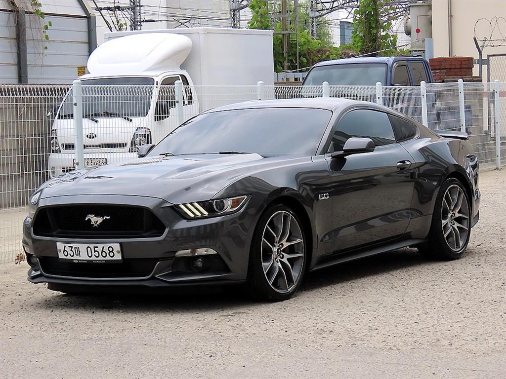 Ford Mustang - Vista 2