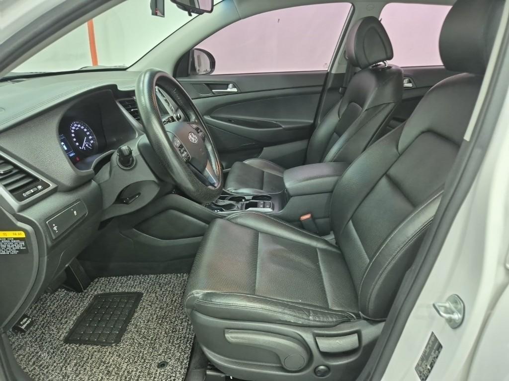 HYUNDAI Tucson - Vista 11