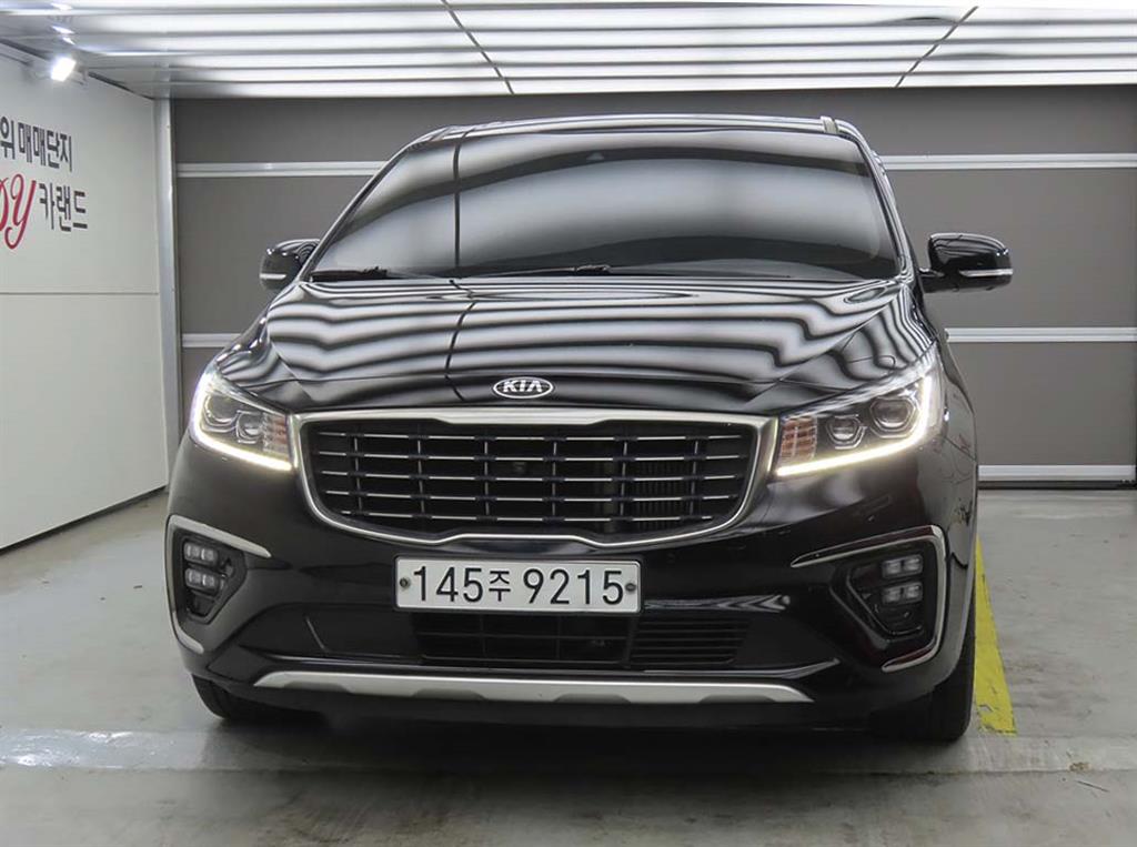 KIA Carnival - Vista 2