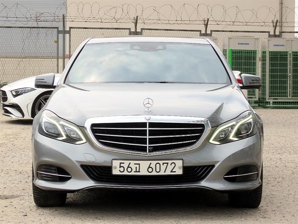 Mercedes Benz E class 2015 Gris - Importación desde Corea - HF Imports Iquique - Foto 1