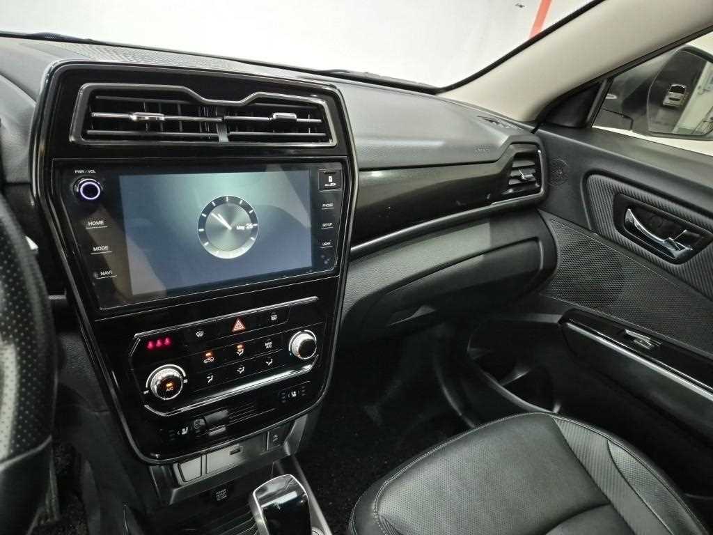 Ssangyong Tivoli - Vista 10