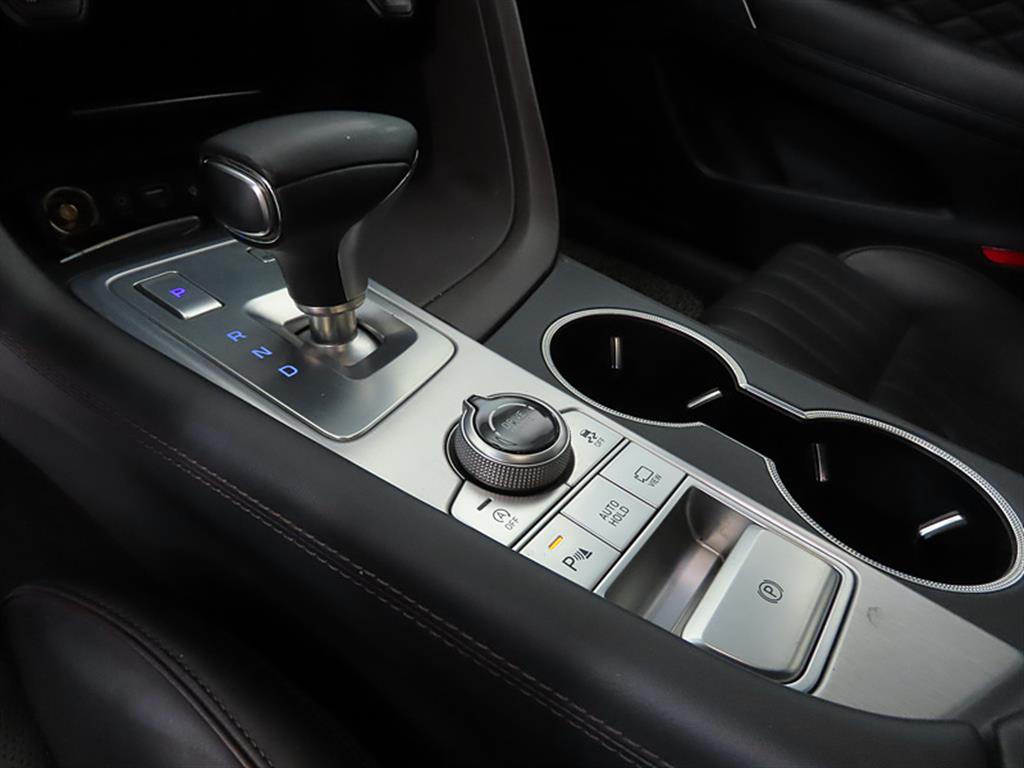 Genesis G70 - Vista 11