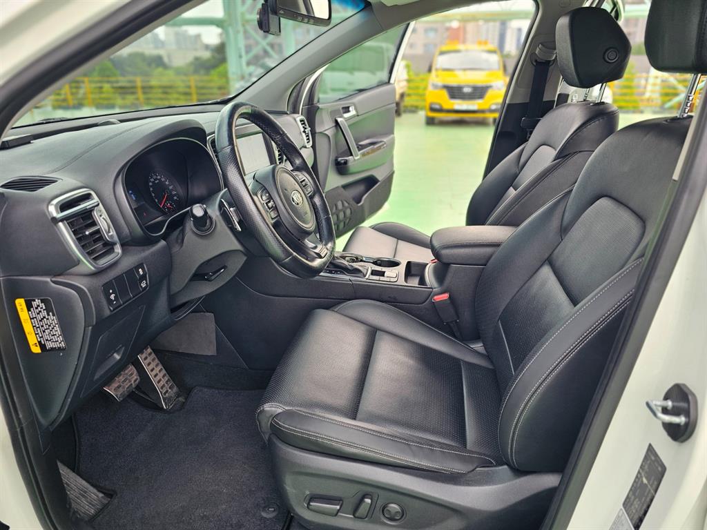 KIA Sportage - Vista 9