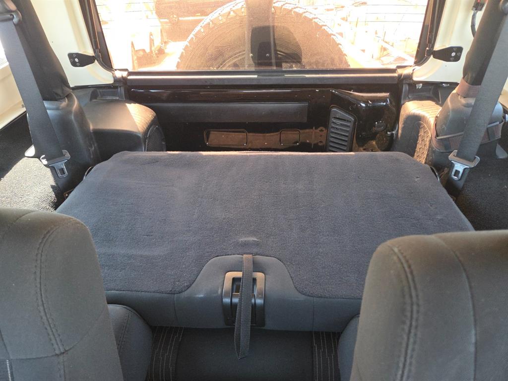 Jeep Wrangler - Vista 6