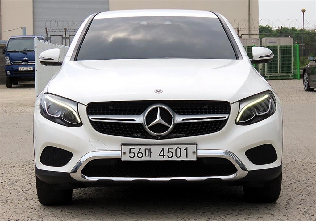 Mercedes Benz GLC Class 2019 Blanco - Importación desde Corea - HF Imports Iquique - Foto 1