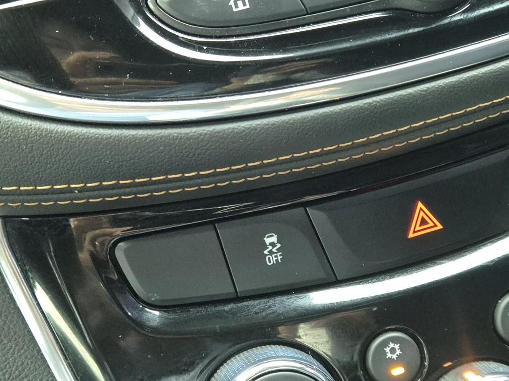Chevrolet Trax 2018 Negro - Importación desde Corea - HF Imports Iquique - Foto 13