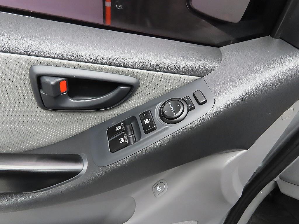 HYUNDAI Starex 2019 Gris - Importación desde Corea - HF Imports Iquique - Foto 11