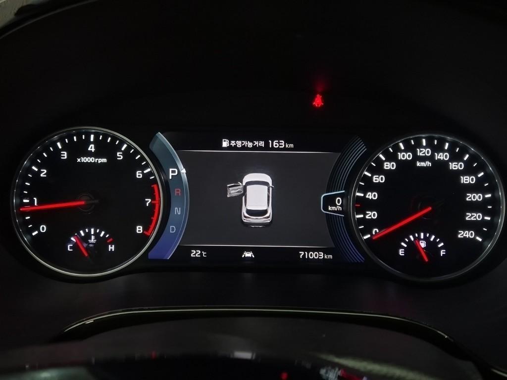 KIA Seltos - Vista 6