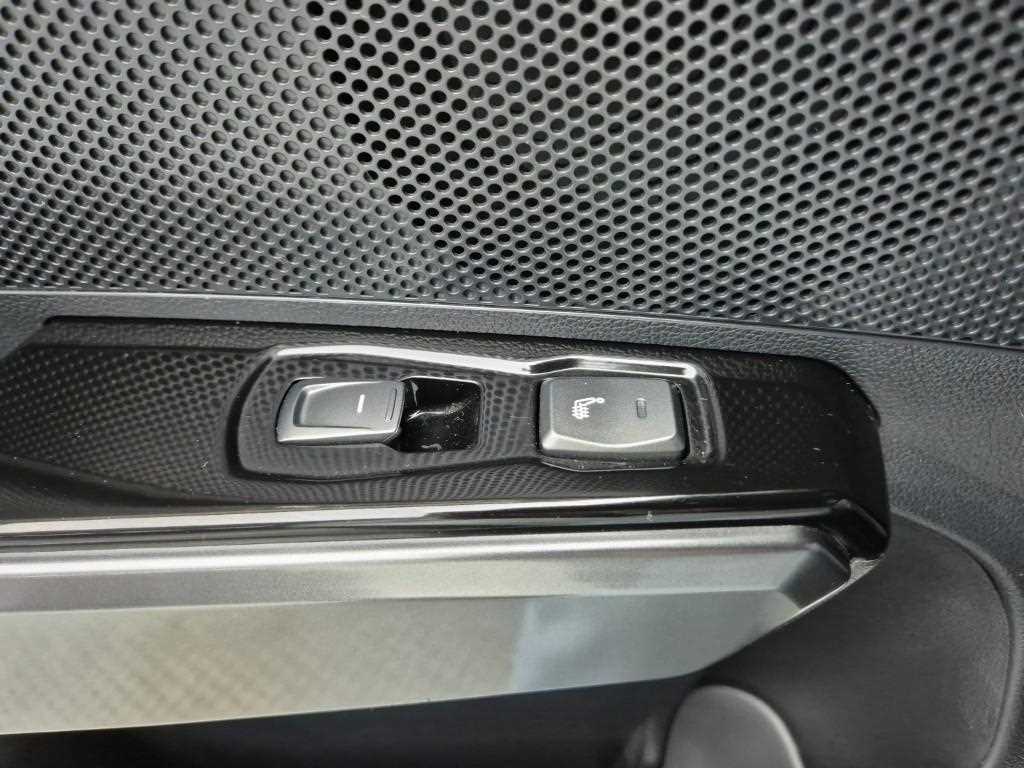 Ssangyong Tivoli 2022 Blanco - Importación desde Corea - HF Imports Iquique - Foto 18