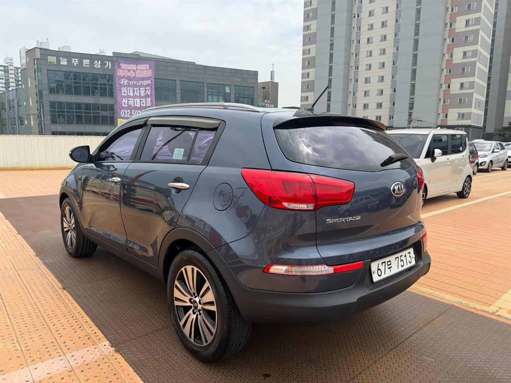 KIA Sportage - Vista 2
