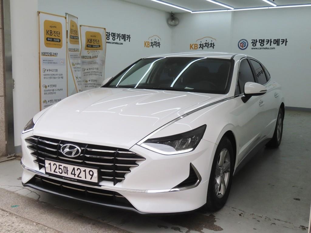 HYUNDAI Sonata - Vista 2