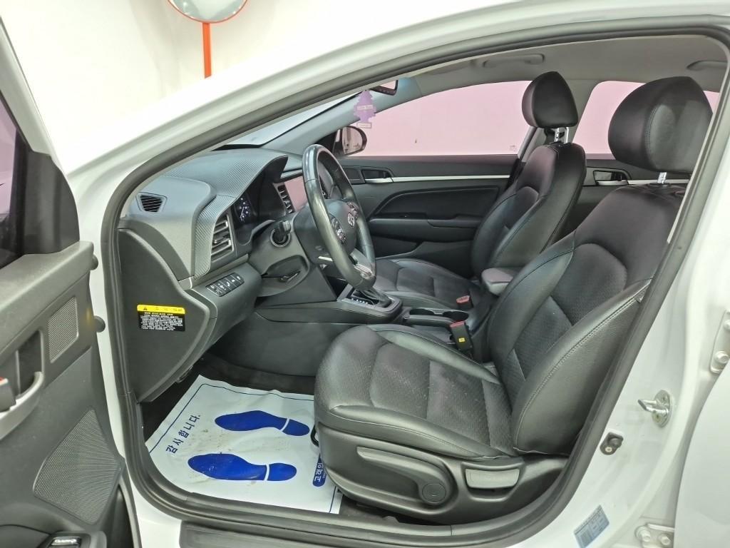 HYUNDAI Avante 2020 Blanco - Importación desde Corea - HF Imports Iquique - Foto 14